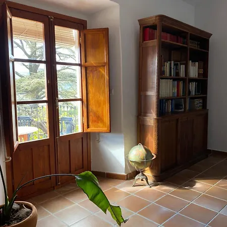 El Carmen Yoga House * 龙达